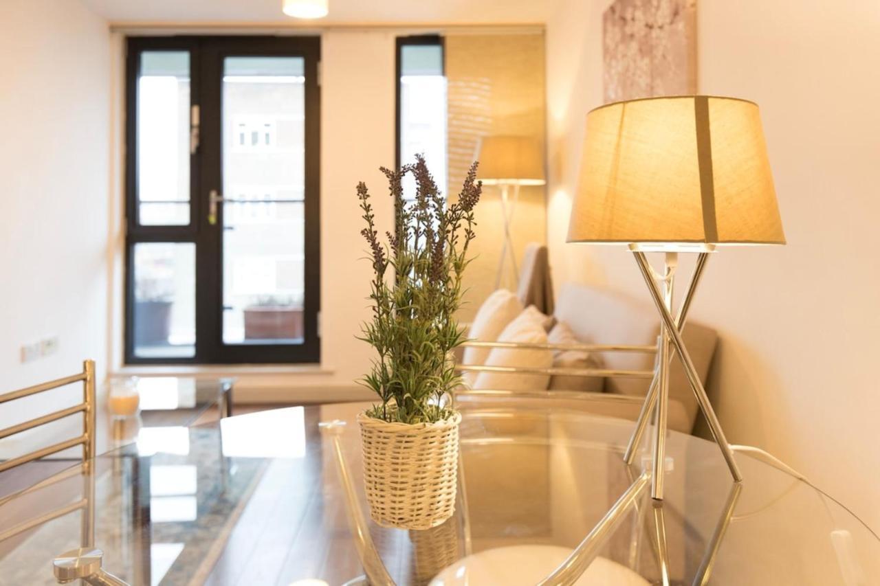 Beautiful 2 Bedroom Property In Borough London Exterior photo